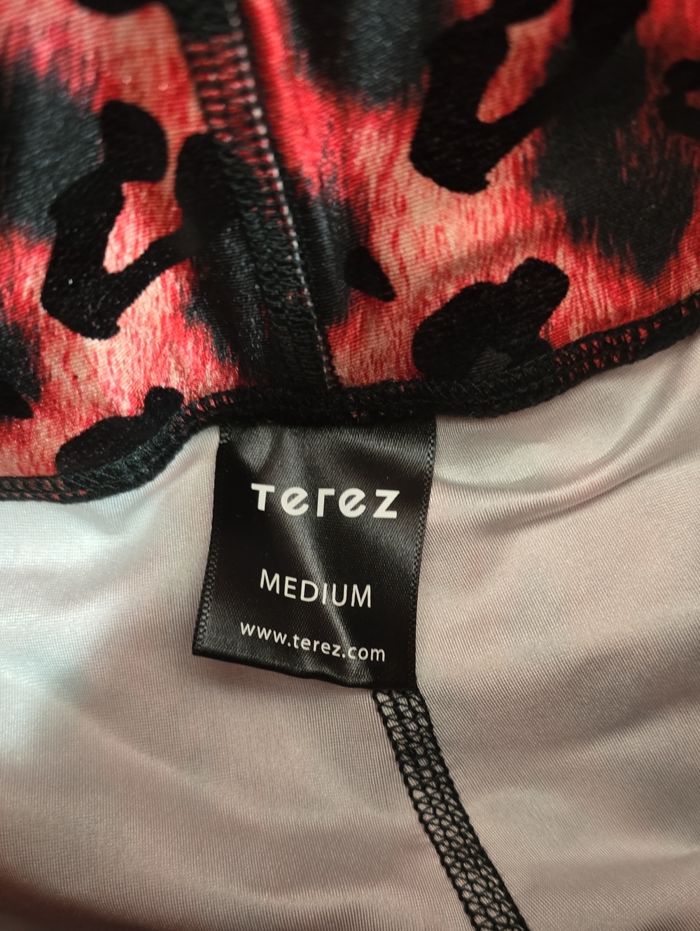 Terez Red, Black and Pink Leopard Print Athletic Leggings Size M EUC - Picture 2 of 9